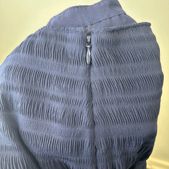 Diane Von Furstenberg Navy Blue Chiffon Flare Skirt size 4 Y2K | Mermaidcore - Picture 5 of 7